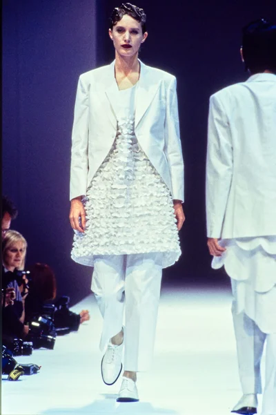 Look 30